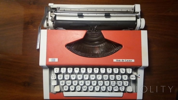Печатная машинка UNIS tbm de luxe (Югославия). В идеальном состоянии.