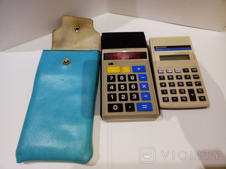 Калькуляторы Электроника Б3-23 в чехле и Sharp, фото №2