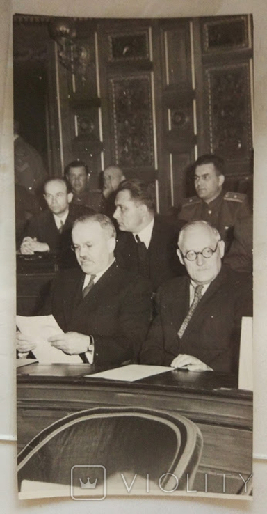 В.Молотов и А.Вышинский на Нюрнбергском процессе (оригинальное фото)