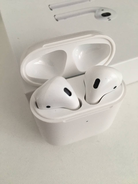Apple Air Pods 2 with Wireless Charging Case MRXJ2 2019, photo number 3