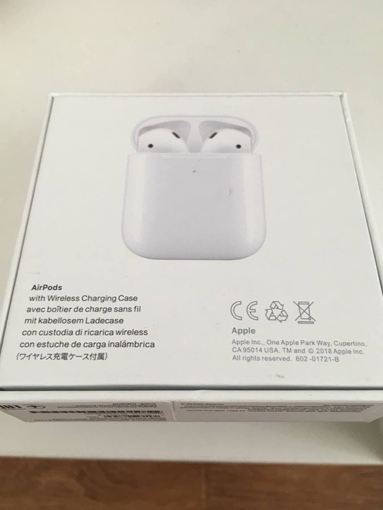 Apple Air Pods 2 with Wireless Charging Case MRXJ2 2019, photo number 5