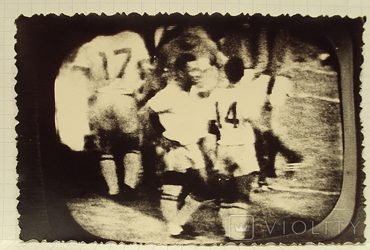 Фото Пеле с телевизора-Чемпионат мира по футболу 1962 г.
