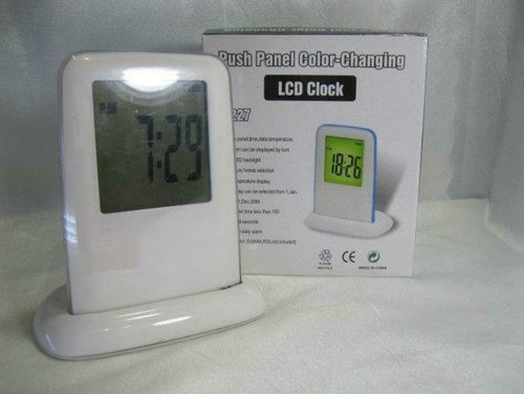 Часы будильник  LCD Color Clock