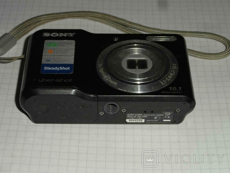 Цифровой фотоаппарат.SONY CyberShot-10.1 mega pixels+карта памяти.