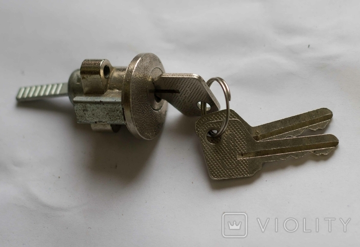 Личинка с ключами СССР, фото №3