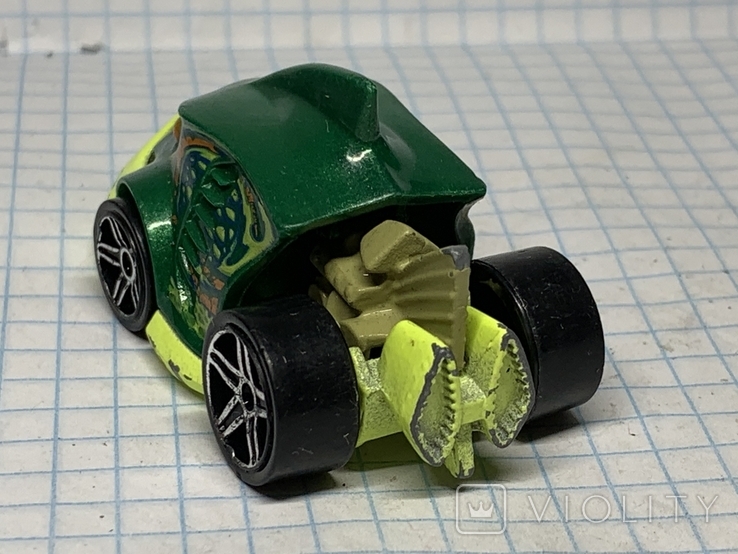 Hot Wheels PIRANHA TERROR - «VIOLITY»
