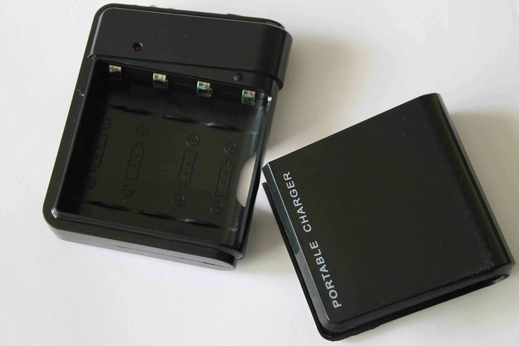 Портативное зарядное устройство Power bank для 4X AA G4 Power (black), фото №8