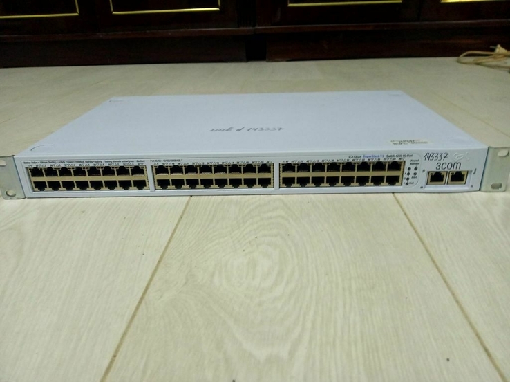 Switch Свитч 3Com SuperStack3 4200 3C17302A 50 портов, photo number 2