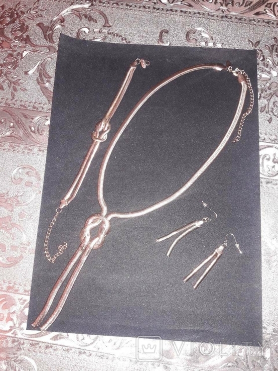 Гарнитур украшений из ожерелья, браслета и сережек, фото №7