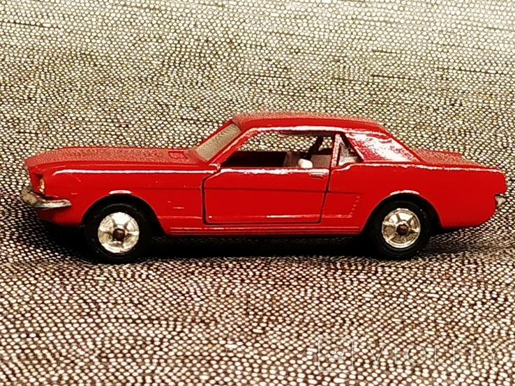 Ford Mustang 1966, фото №2