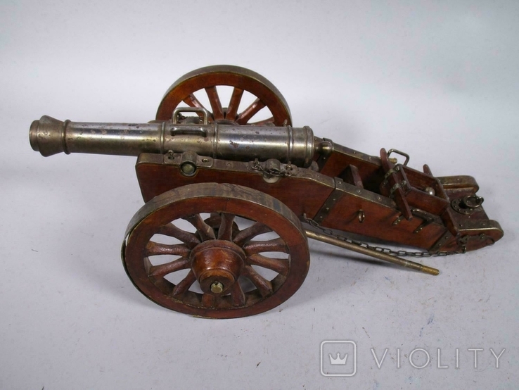 Старинный макет пушки XIX век