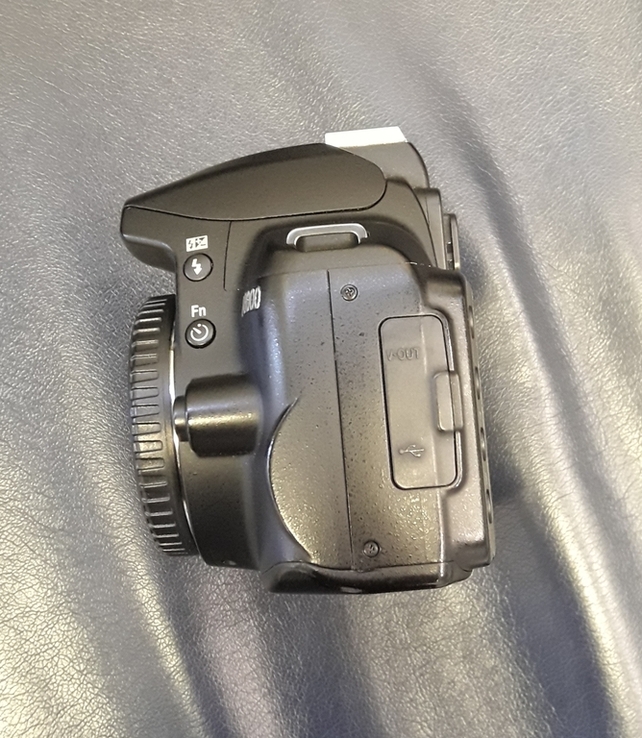 Nikon D3000 body, numer zdjęcia 3