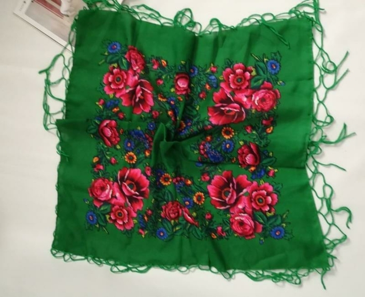 Шерстяной платок в цветочный принт с бахромой, фото №3