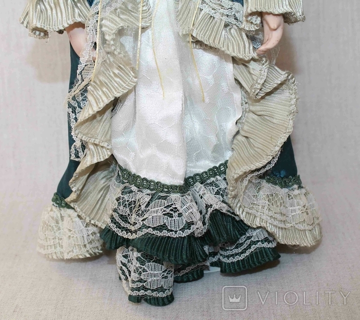 Винтажная фарфоровая кукла на подставке 41 см, numer zdjęcia 5