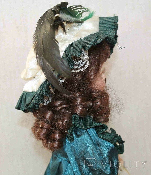 Винтажная фарфоровая кукла на подставке 41 см, фото №8