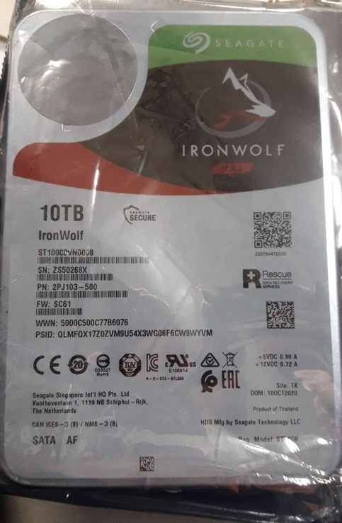 Жесткий диск Seagate IronWolf 10Tb (ST10000VN0008)
