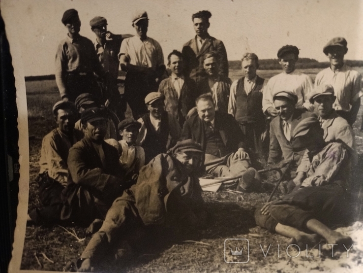 Група робітників на полі, по центру "пан Староста", 1937, Зах. Україна (Польща), фото №4