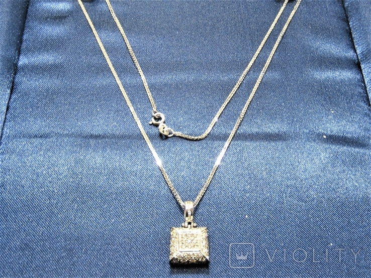 Золотой кулон на цепочке с бриллиантами, фото №2