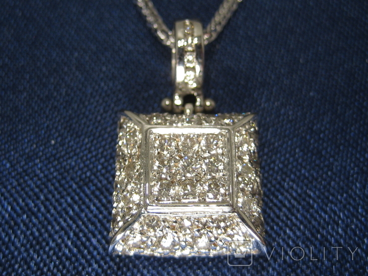 Золотой кулон на цепочке с бриллиантами, фото №4
