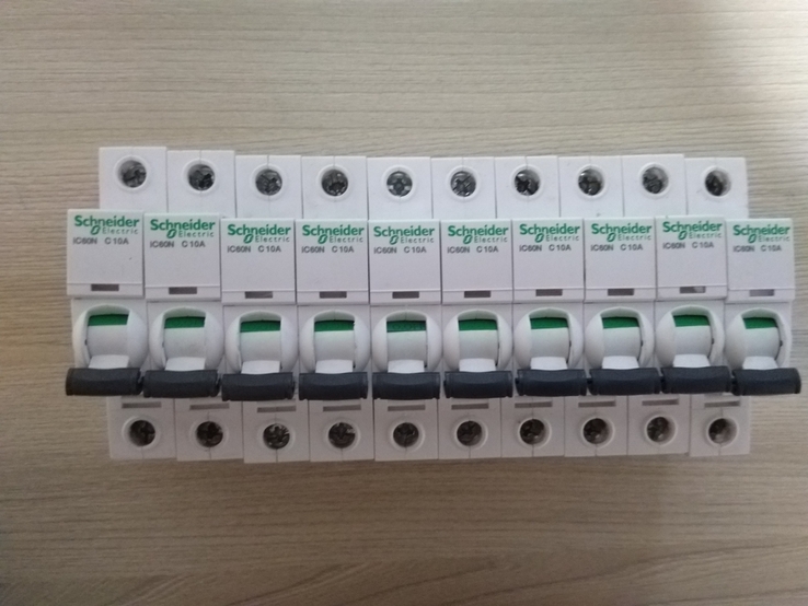 Автоматические выключатели серии iC60N, фото №2