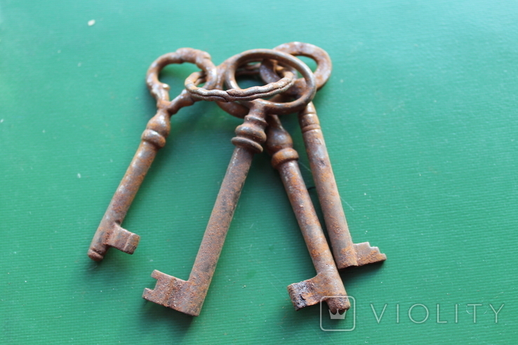 Ключи старинные,с кольцом большие, фото №3