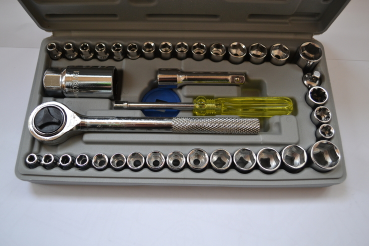 Набор инструментов с трещёткой в чемоданчике, фото №3