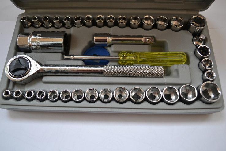 Набор инструментов с трещёткой в чемоданчике, фото №4