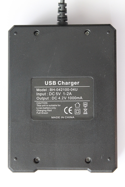 Универсальное зарядное устройство для 4-х аккумуляторов 3.7В 18650 16340 14500 и других, фото №4