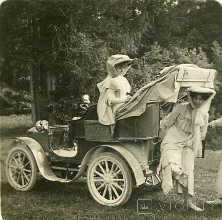 Стерепара. Девушки и автомобиль. Расстроенный пикник. 1900-1910-е гг.