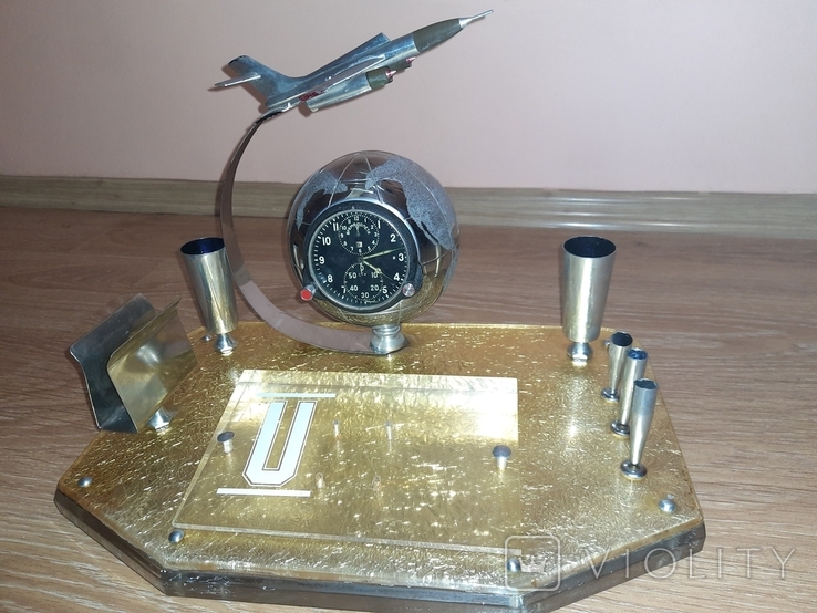Настольный сувенир,Самолет,часы,планета, фото №2