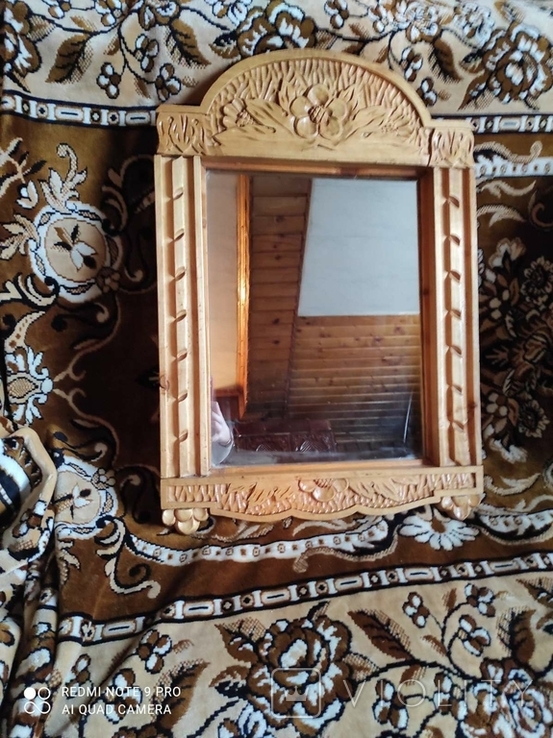 Дзеркало в дерев'яній оправі різьба ручної роботи