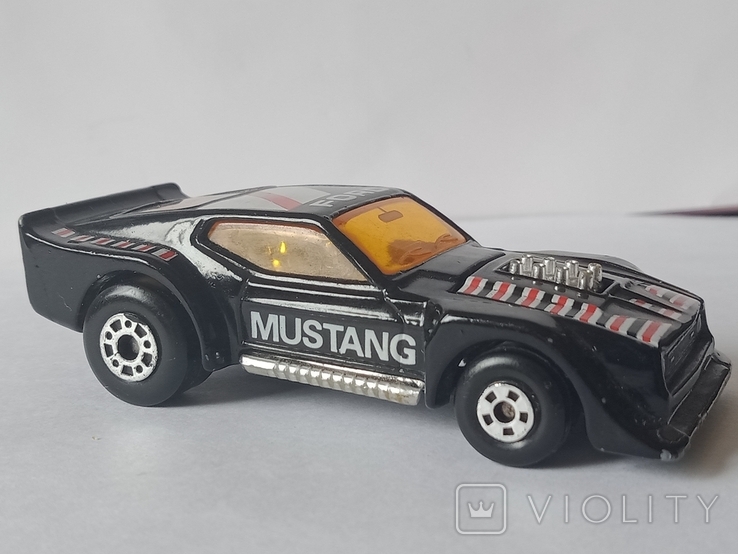 Модель Imsa Mustang, Matchbox, фото №4
