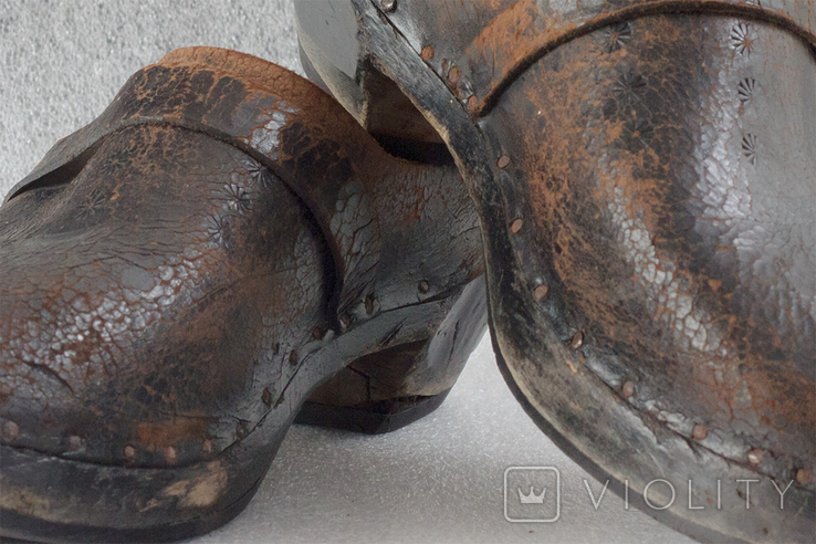 Старинная обувь сабо, на цельной деревянной подошве. Европа., фото №4