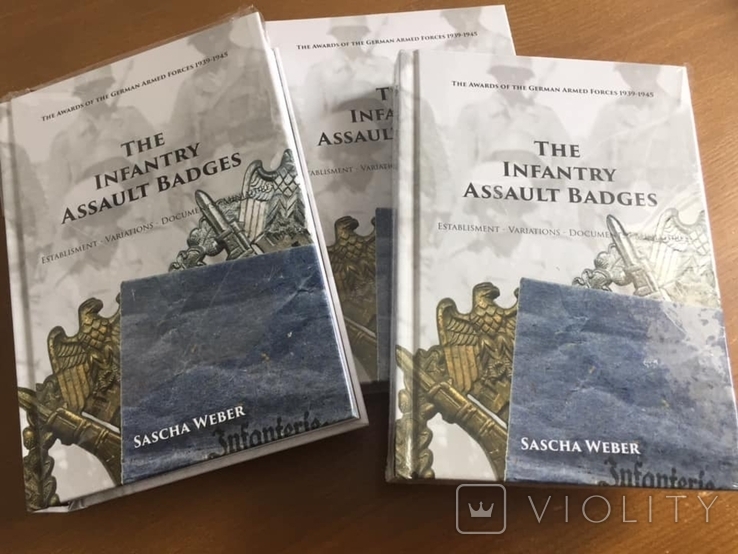 Новинка: Довідник "The Infantry Assault Badges", автор Sascha Weber