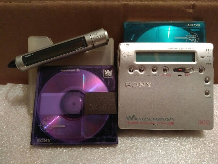 Мини дисковый плеер/Recording MD walkman MZ-R900 Sony