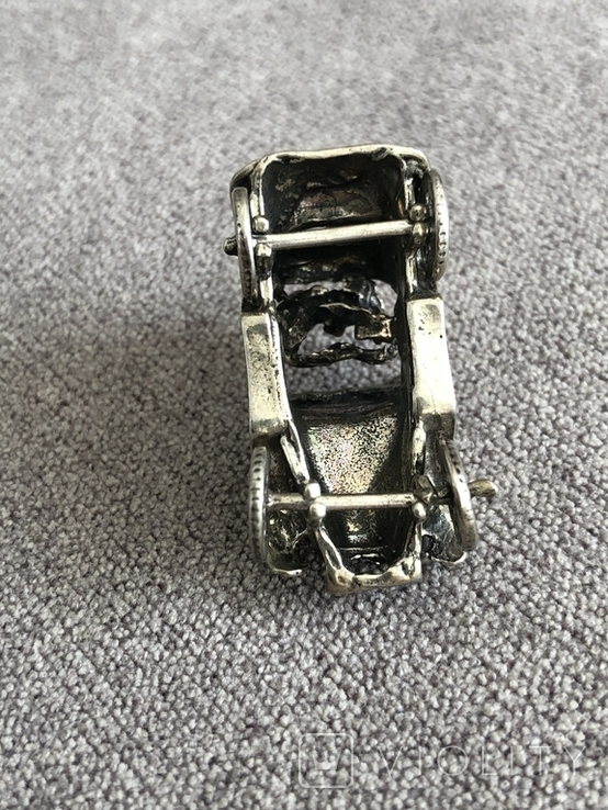 Винтажная серебряная миниатюра Влюбленная пара в кабриолете (серебро 800 пр, вес 16,5 гр), фото №5