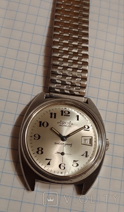 Французкие часы Pirofa в нерж.корпусе с браслетом 1970 годов