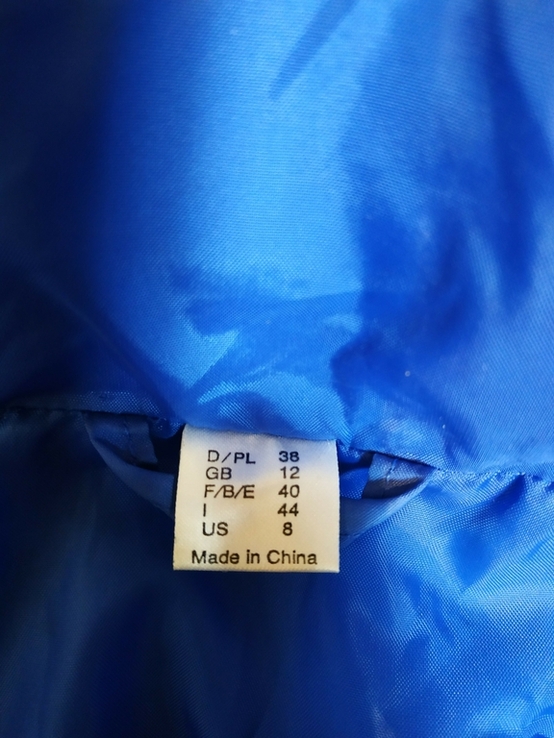 Куртка легкая стеганная бело-синяя р-р 38(состояние!), numer zdjęcia 9