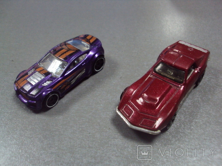 Машинка Chevrolet Corvette Hot Wheels лот 2 шт, фото №2