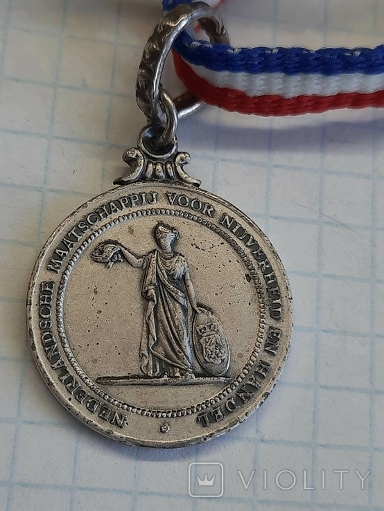 Именная медаль - Голландская компания для промышленности и торговли, фото №2