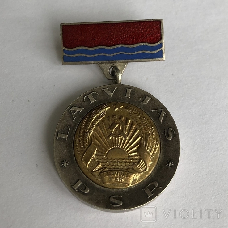 Знак Заслуженый Мастер Латвийской ССР, фото №2