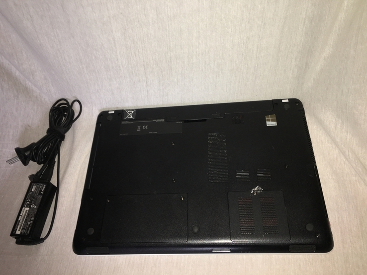 Ноутбук Sony SVF15 IP 3556U/4gb/500gb/Intel HD/ 4 часа, фото №3