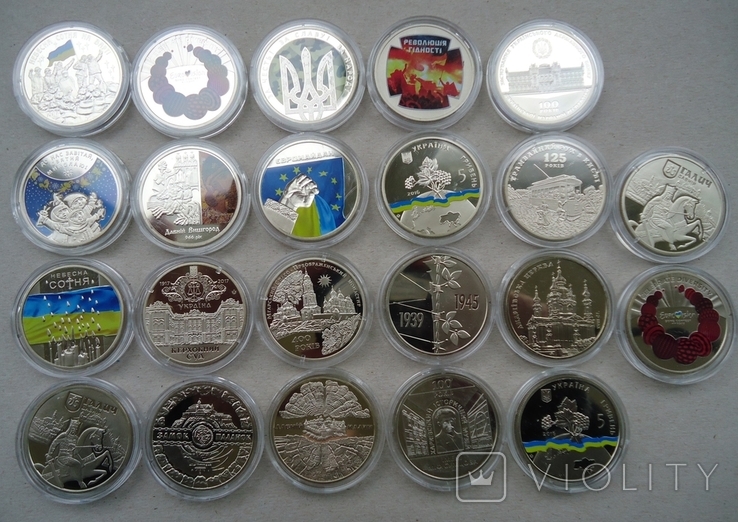 22 Памятных монеты по 5 гривен(нейзильбер)