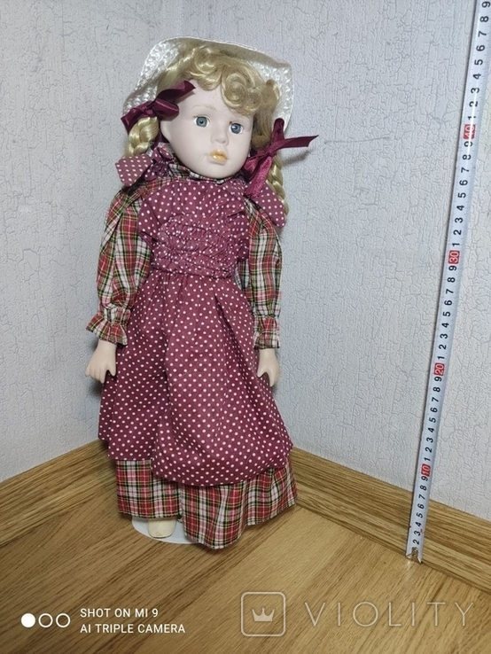 Фарфоровая Кукла в старинном платье, сувенирная, коллекционная, фото №2