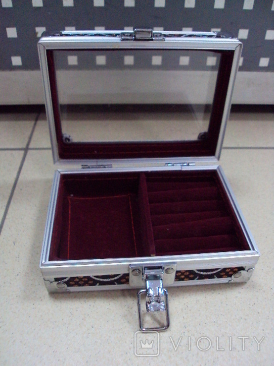 Used jewelry box size 14 x 10 cm, height 5.7 cm, photo number 11