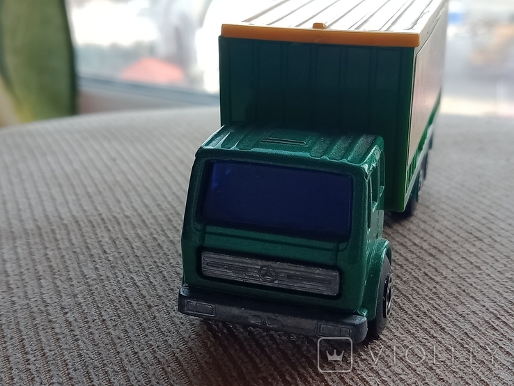Модель Mercedes Container Truck, Matchbox, фото №3