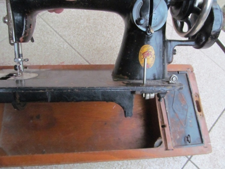 Подольская швейная машинка ПМЗ имени Калинина переносная, фото №5