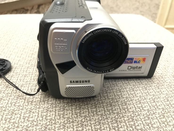 Две видеокамеры Samsung, numer zdjęcia 4