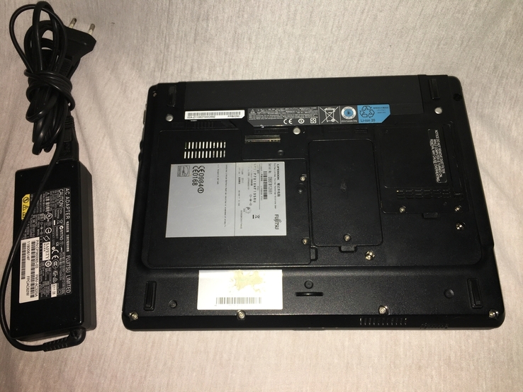 Ноутбук Fujitsu LB P701 12,1" i5-2520M/4gb/250gb/ Intel HD3000/3G/ 4 часа, фото №3
