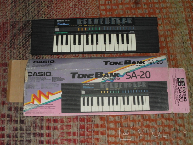 Casio Tone Bank Piano-Keyboard SA-20.Tokyo,Japan